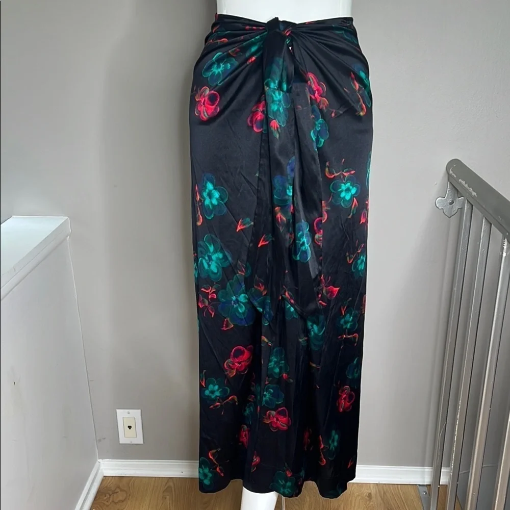 Ganni Sz 32 / US 0 Floral Print 100%Silk Pull On Tie Front Skirt - New with Tags